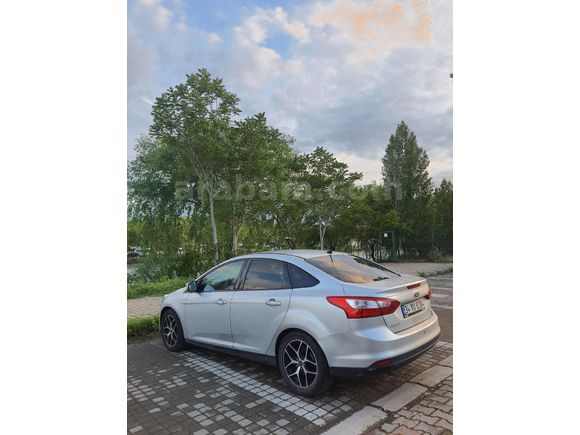 Sahibinden Ford Focus 1.6 TDCi Trend 2012 Model