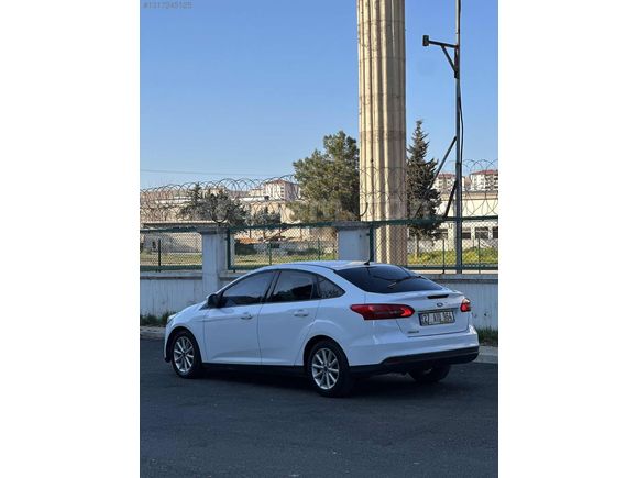 DEĞİŞENSİZ HASARSIZ 2015 MODEL 1.6 TDCI MANUEL