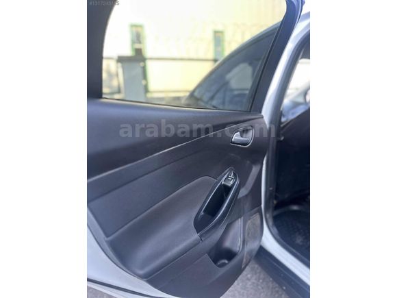 DEĞİŞENSİZ HASARSIZ 2015 MODEL 1.6 TDCI MANUEL