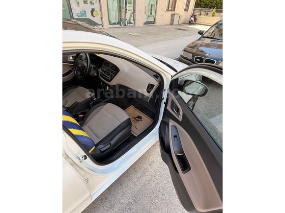  Düşük KM HATASIZ CAM TAVAN i20 