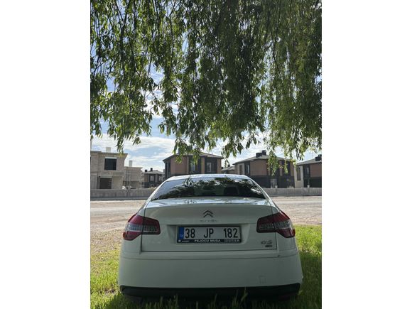 Sahibinden Citroen C5 1.6 e-HDi Confort 2012 Model 