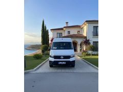 Sahibinden Volkswagen Crafter Servis  2021 model temiz kazasız belasız tüm masrafları yapılmış