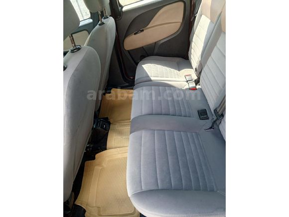 Sahibinden Fiat Doblo Combi 1.6 Multijet Premio Plus 2016 Model  257.000 km Bordo