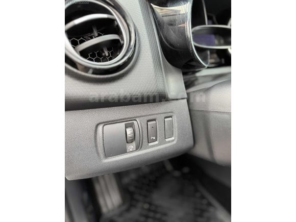138.000 KM 2017 ÇIKIŞLI CLİO İCON LED FAR-STOP TAM OTM