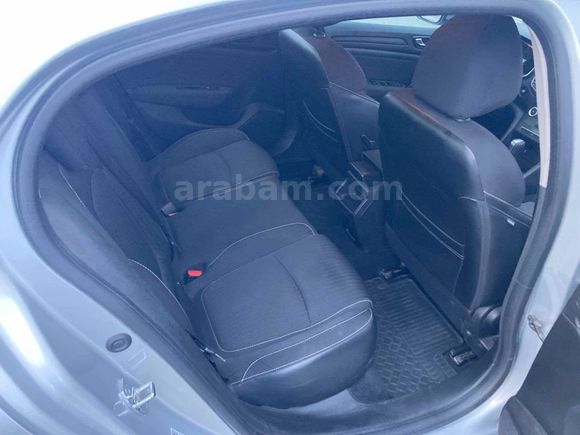 2017 MEGANE DİZEL OTOMATİK 