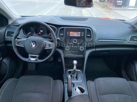 2017 MEGANE DİZEL OTOMATİK 