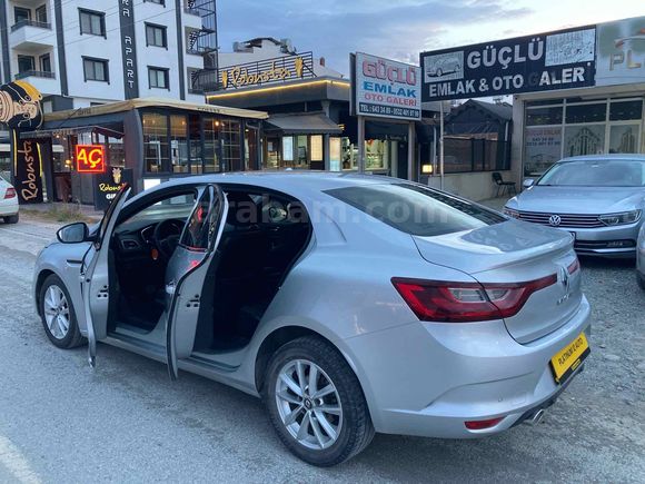 2017 MEGANE DİZEL OTOMATİK 