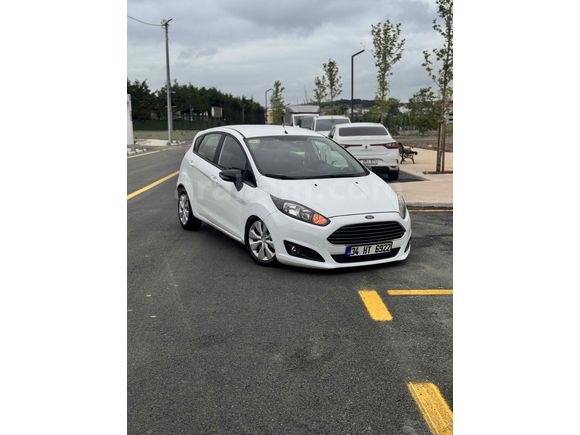 Sahibinden Ford Fiesta 1.5 TDCi Trend 2013 Model  149.000 Beyaz