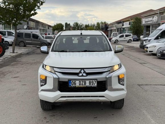 2021 MODEL L200 4x4