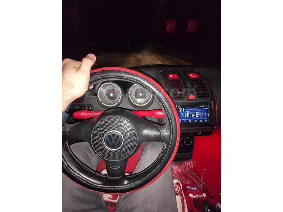 KIRŞEHİRDE POLO 1.4 2000 MODEL DÜRBÜN GÖĞÜS MANUEL