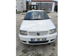 KIRŞEHİRDE POLO 1.4 2000 MODEL DÜRBÜN GÖĞÜS MANUEL