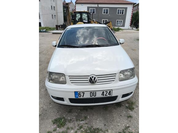 KIRŞEHİRDE POLO 1.4 2000 MODEL DÜRBÜN GÖĞÜS MANUEL