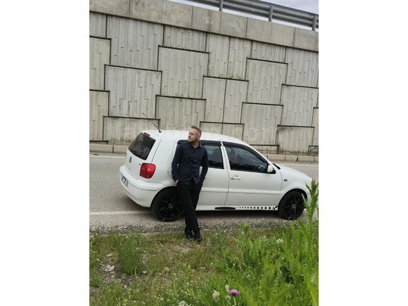 KIRŞEHİRDE POLO 1.4 2000 MODEL DÜRBÜN GÖĞÜS MANUEL