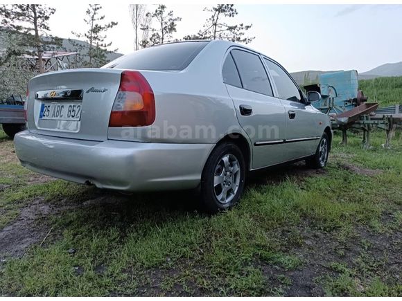 Sahibinden Hyundai Accent 1.3 LX 2000 Model