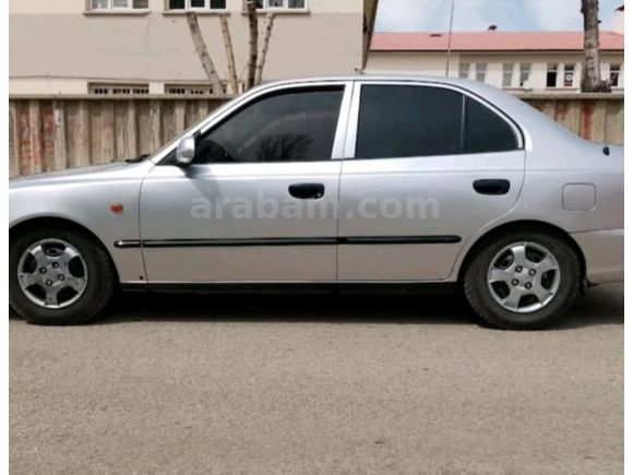 Sahibinden Hyundai Accent 1.3 LX 2000 Model