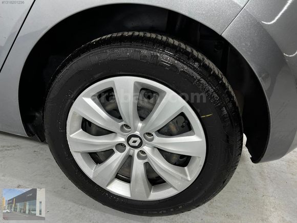 HEDEF RENAULT'DAN 0,99 KREDİ 2023 CLİO JOY SCE 65 BG MANUEL %20