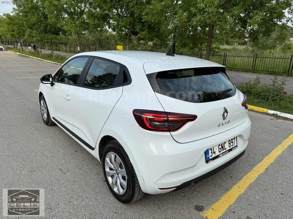 2022 RENAULT CLIO 1.0 SCE HATASIZ BOYASIZ 50.000 KM DE