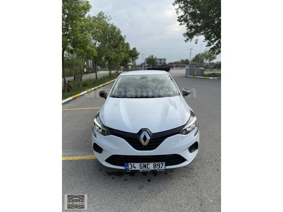 2022 RENAULT CLIO 1.0 SCE HATASIZ BOYASIZ 50.000 KM DE