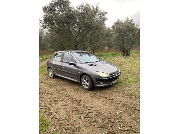 Sahibinden Peugeot 206 1.6 XT 2000 Model
