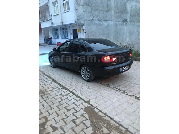 Sahibinden Renault Megane 1.6 RTE 1998 Model