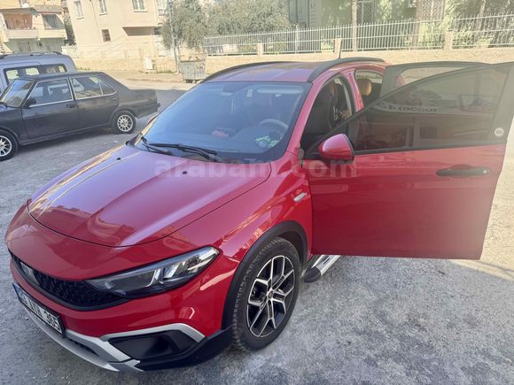 Sahibinden Fiat Egea 1.6 Multijet Urban 2023 Model  55.000 km Kırmızı