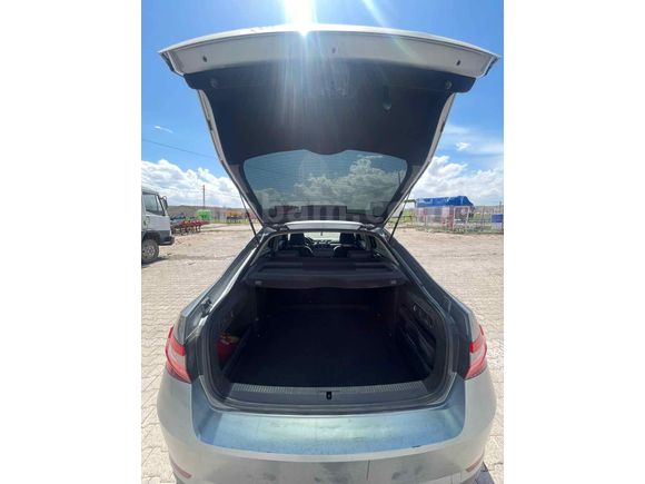 HATASIZ CAM TAVANLI SKODA SUPERB