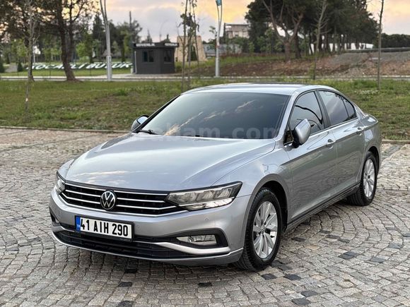BOYASIZ- 94 KM- HAYALET-ACC -OTONOM ELEGANCE  DONANIMLI PASSAT