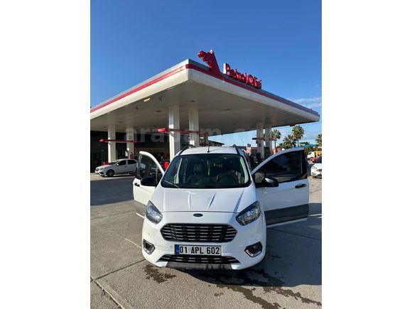 Sahibinden Ford Tourneo Courier 1.5 TDCi Titanium Plus 2022 Model  87.000 km Beyaz
