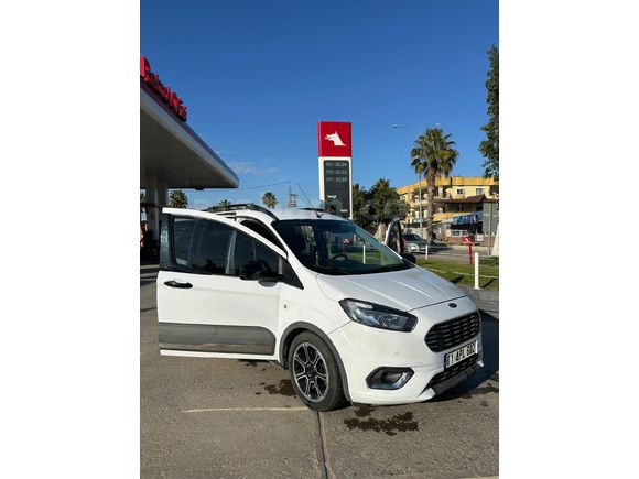 Sahibinden Ford Tourneo Courier 1.5 TDCi Titanium Plus 2022 Model  87.000 km Beyaz