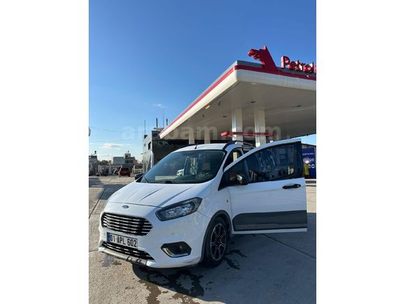 Sahibinden Ford Tourneo Courier 1.5 TDCi Titanium Plus 2022 Model  87.000 km Beyaz