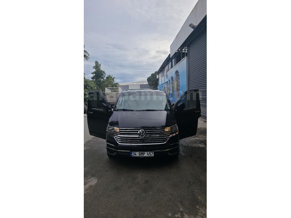 Sahibinden Volkswagen Transporter 2.0 TDI Camlı Van Comfortline 2023 Model