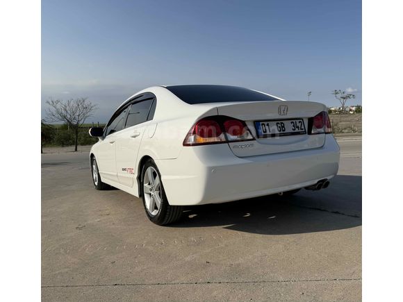 Sahibinden Honda Civic 1.6i VTEC Premium 2011 Model 