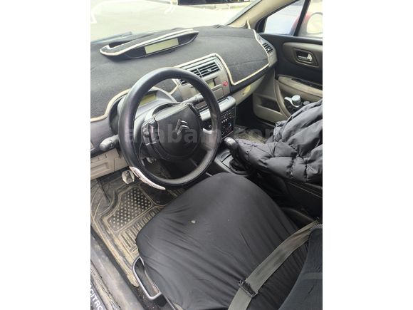 Citroen C4 1.6 HDi SX 2006 Model