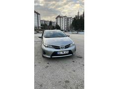 TOYOTA AURİS 132BİN KM LPG DEĞİŞENSİZ BOYASIZ