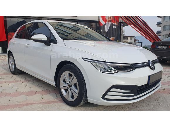 BOYASIZ 2023 GOLF eTSİ LİFE 95.000KM OTOMATİK