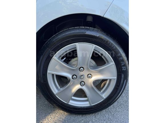 HATASIZ TEK LOKALLİ sahibinden Renault Clio 1.2 Icon 2013 Model 