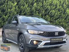 FİAT EGEA CROSS 1.4 FİRE 100. YIL ÖZEL SERİ LANSMAN RENK