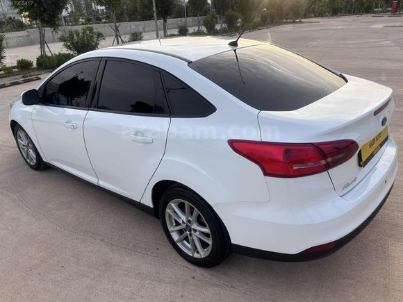 2015 FORD FOCUS 1.6 TDCİ TRENDX MASRAFSIZ TEMİZ