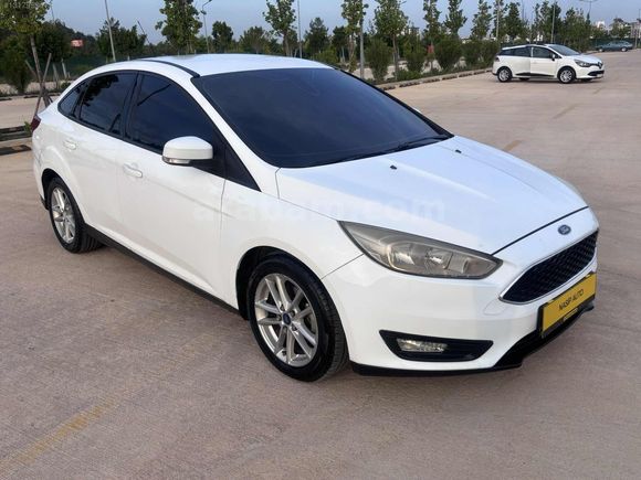 2015 FORD FOCUS 1.6 TDCİ TRENDX MASRAFSIZ TEMİZ