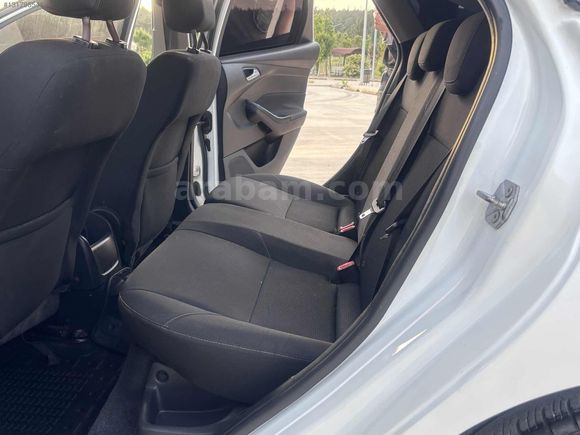 2015 FORD FOCUS 1.6 TDCİ TRENDX MASRAFSIZ TEMİZ