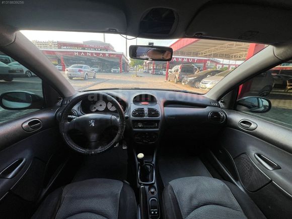 E.S OTOMOTİVDEN 206+4 KAPI+KLİMALI