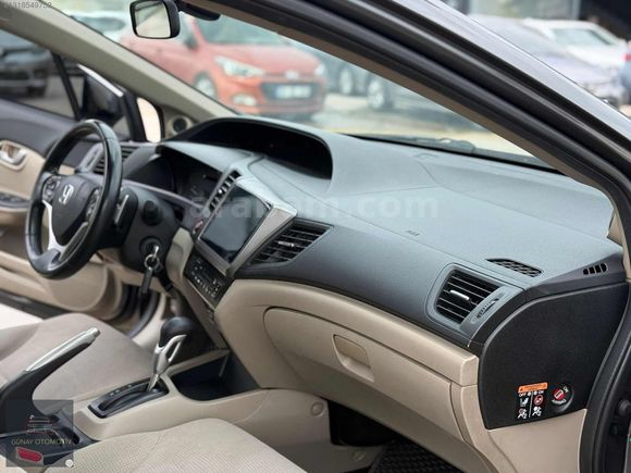 ACİL SATILIK 2014 MODEL HONDA CİVİC 1.6 ECO ELEGANCE KM 132 BİN