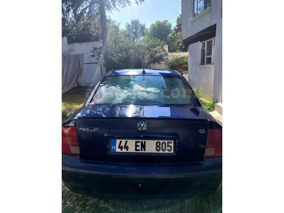 Sahibinden Volkswagen Passat 1.8 Trendline 2000 Model