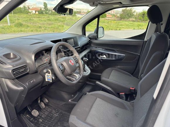 UZUNER AUTO'dan 2023 MODEL 1.5blueHDİ 97 bin km hatasız