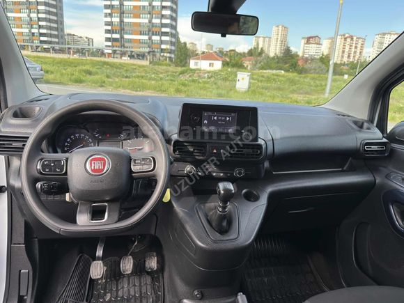 UZUNER AUTO'dan 2023 MODEL 1.5blueHDİ 97 bin km hatasız