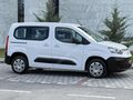 UZUNER AUTO'dan 2023 MODEL 1.5blueHDİ 97 bin km hatasız