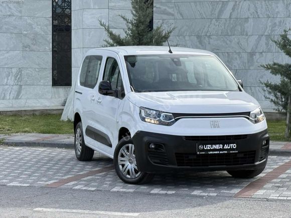 UZUNER AUTO'dan 2023 MODEL 1.5blueHDİ 97 bin km hatasız