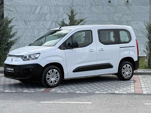 UZUNER AUTO'dan 2023 MODEL 1.5blueHDİ 97 bin km hatasız
