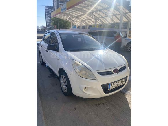 Sahibinden Hyundai i20 Troy 1.2 DOHC Mode 2012 Model  241.000 km Beyaz