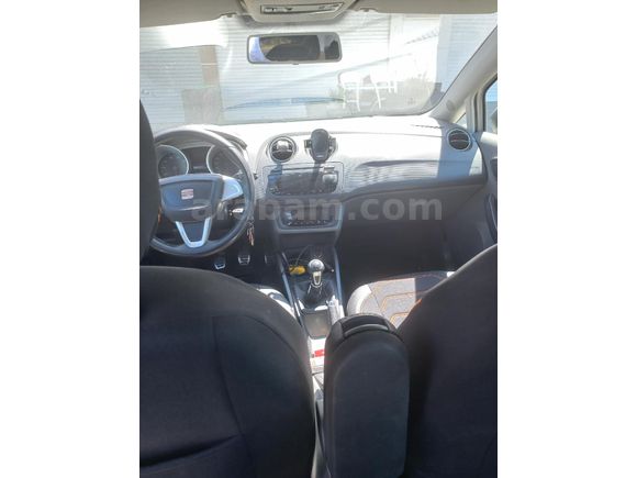 Sahibinden Seat Ibiza 1.4 Style 2011 Model